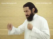 توضيح إشارة "جري / ركض" - Sign demonstration for "running / to run"