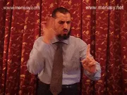 توضيح إشارة "لام / لوم" - Sign demonstration for "to reprimand / blame"